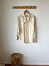 Load image into Gallery viewer, Vintage 100% Silk Button Up