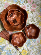 Load image into Gallery viewer, Checkered Salad Bowl Set