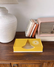Load image into Gallery viewer, Vintage Tissue Holder