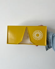 Load image into Gallery viewer, Vintage Tissue Holder