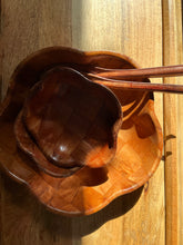 Load image into Gallery viewer, Checkered Salad Bowl Set