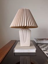 Load image into Gallery viewer, Art Deco Plaster Lamp