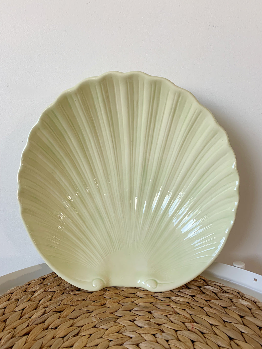Vintage Matcha Shell Dish - Large